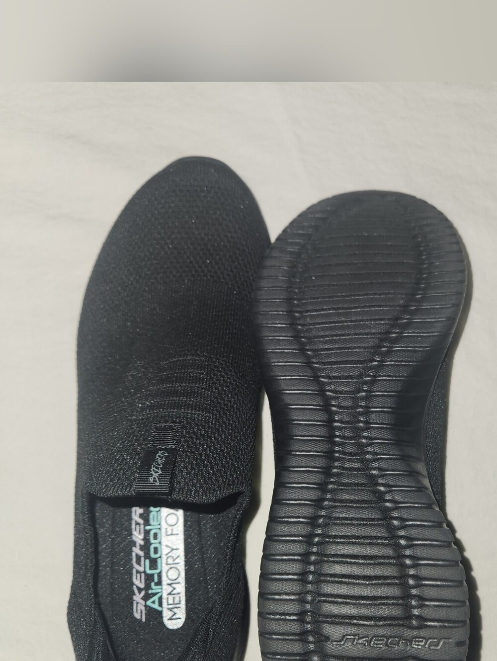 Triple Black Skechers Slip-On Knit Sneakers With Memory Foam Size 8.5 - Picture 8 of 9